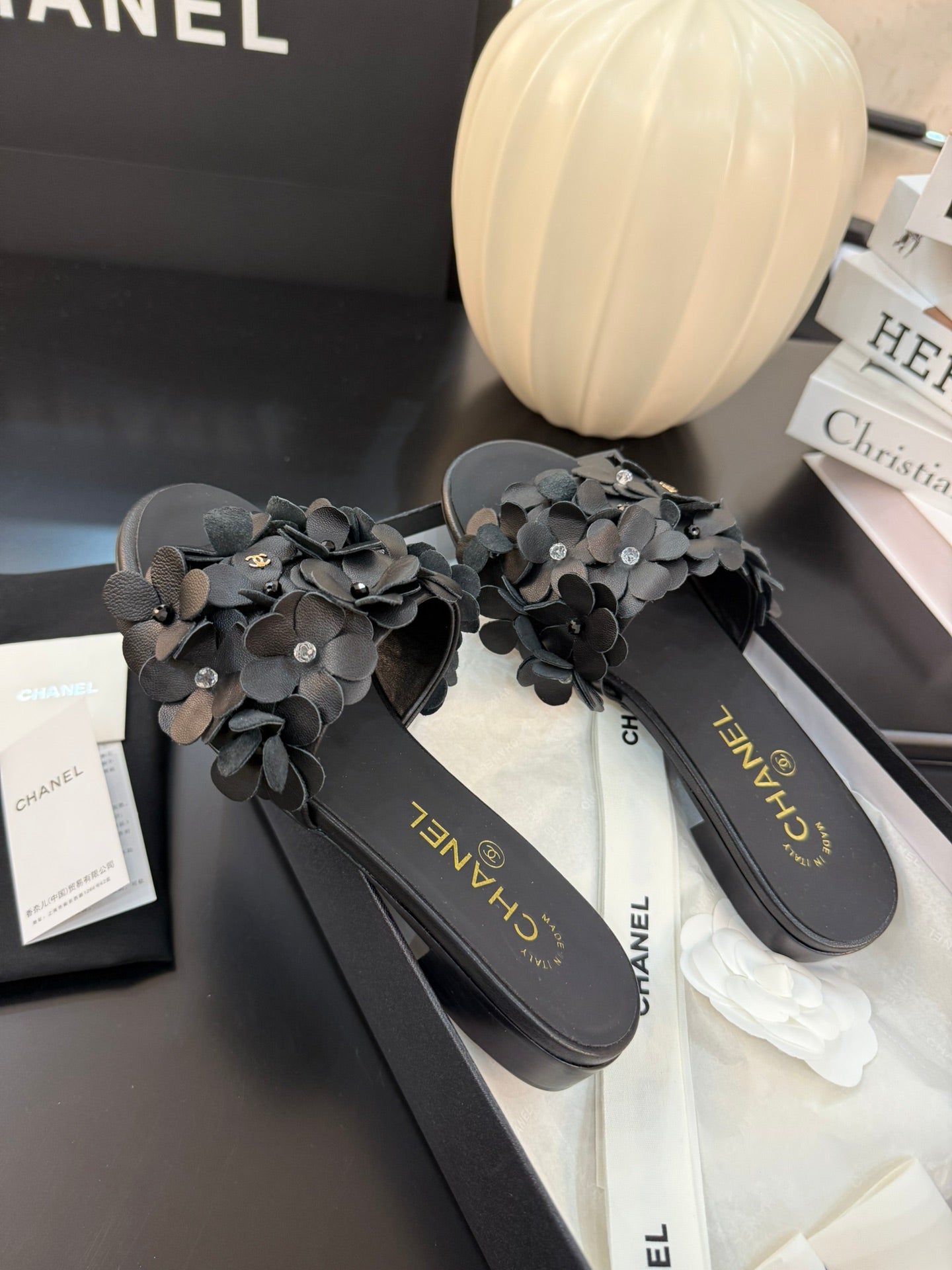 FLAT MULE 15 MM IN BLACK CALFSKIN - 34