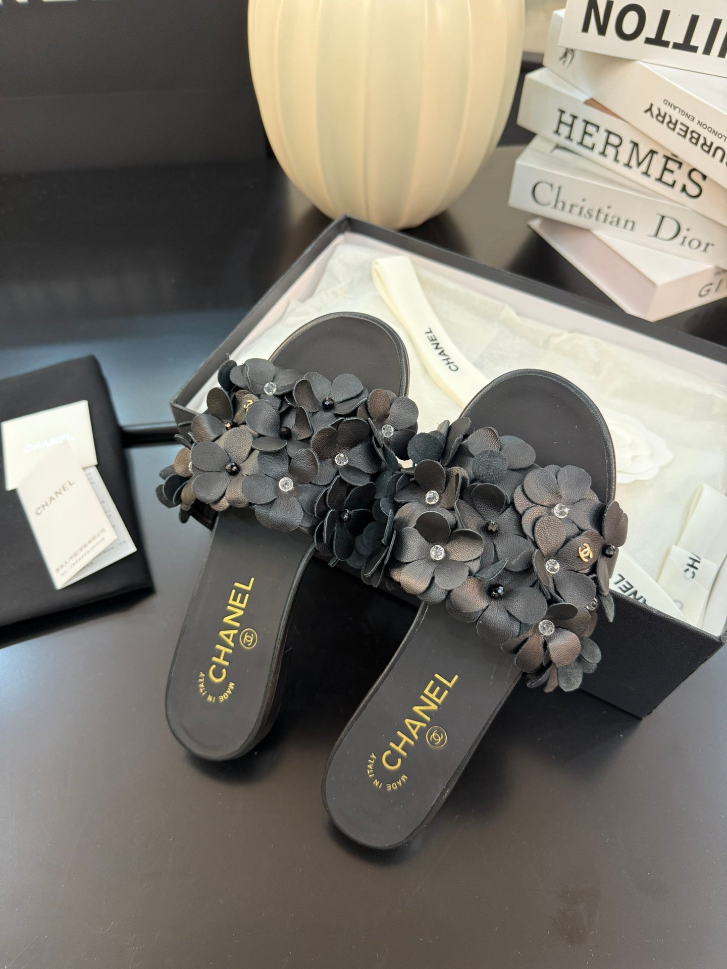 FLAT MULE 15 MM IN BLACK CALFSKIN - 34