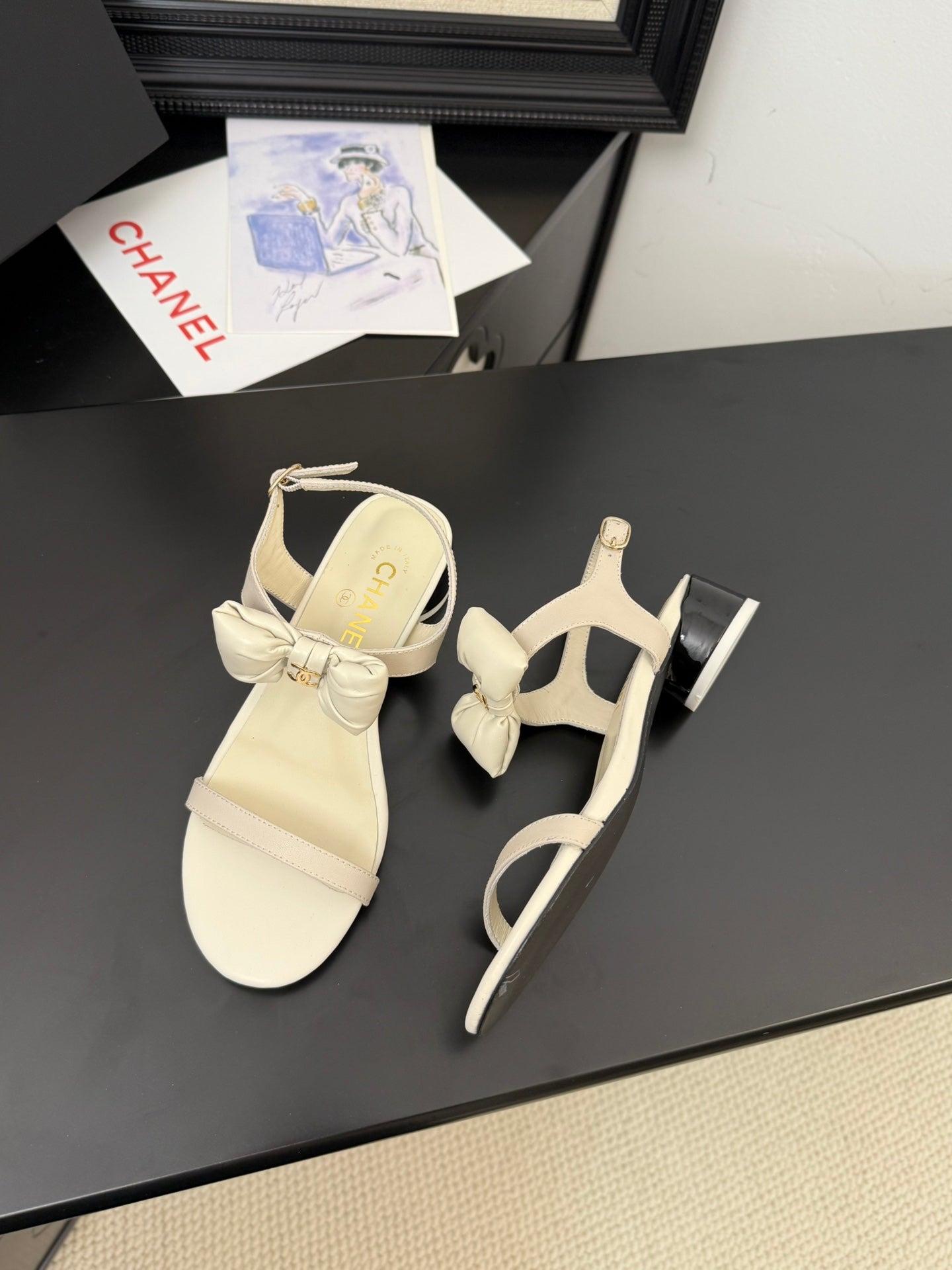 FLAT SANDALS 5 MM IN WHITE CREAM CALFSKIN - 34