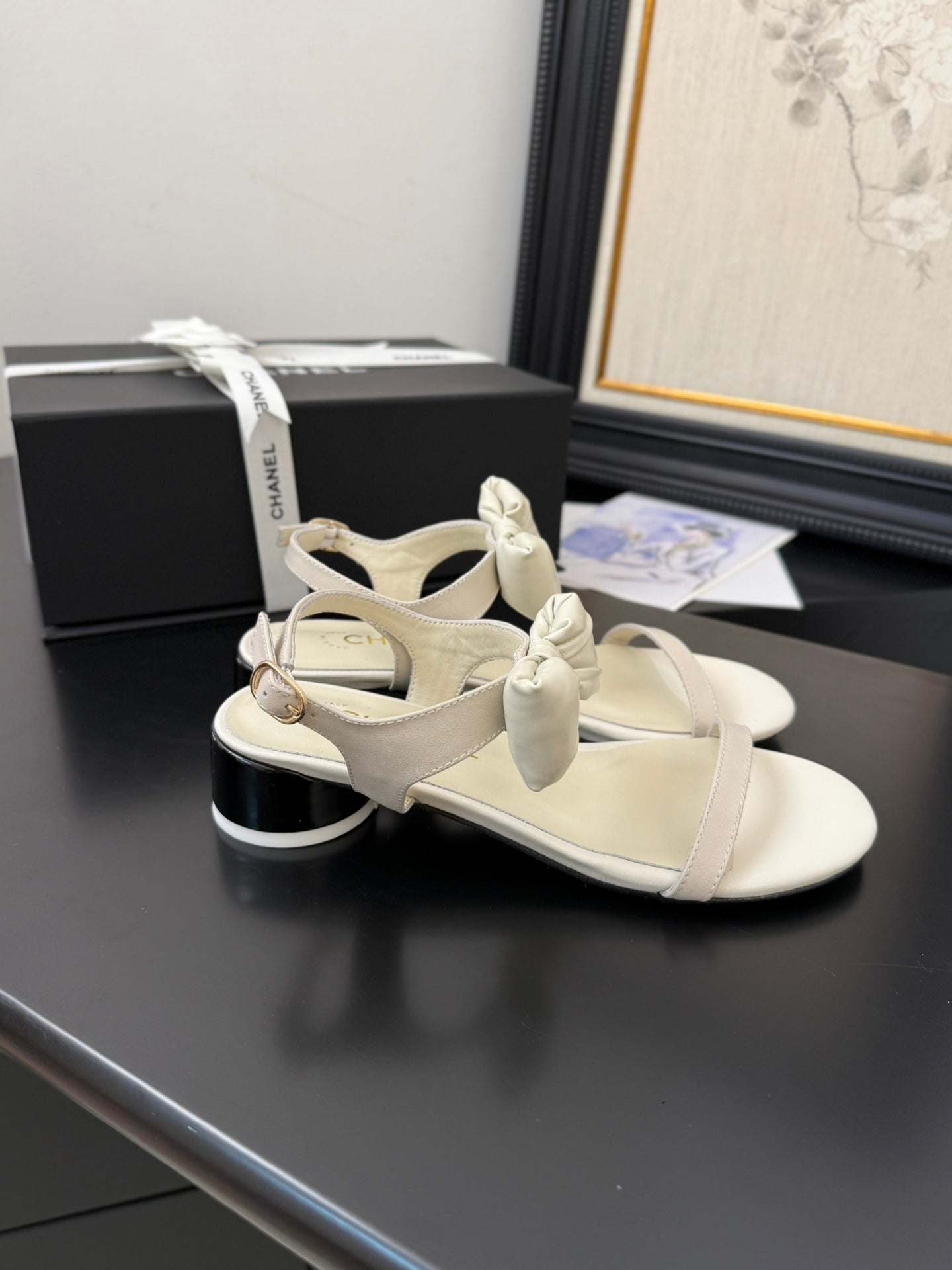 FLAT SANDALS 5 MM IN WHITE CREAM CALFSKIN - 34
