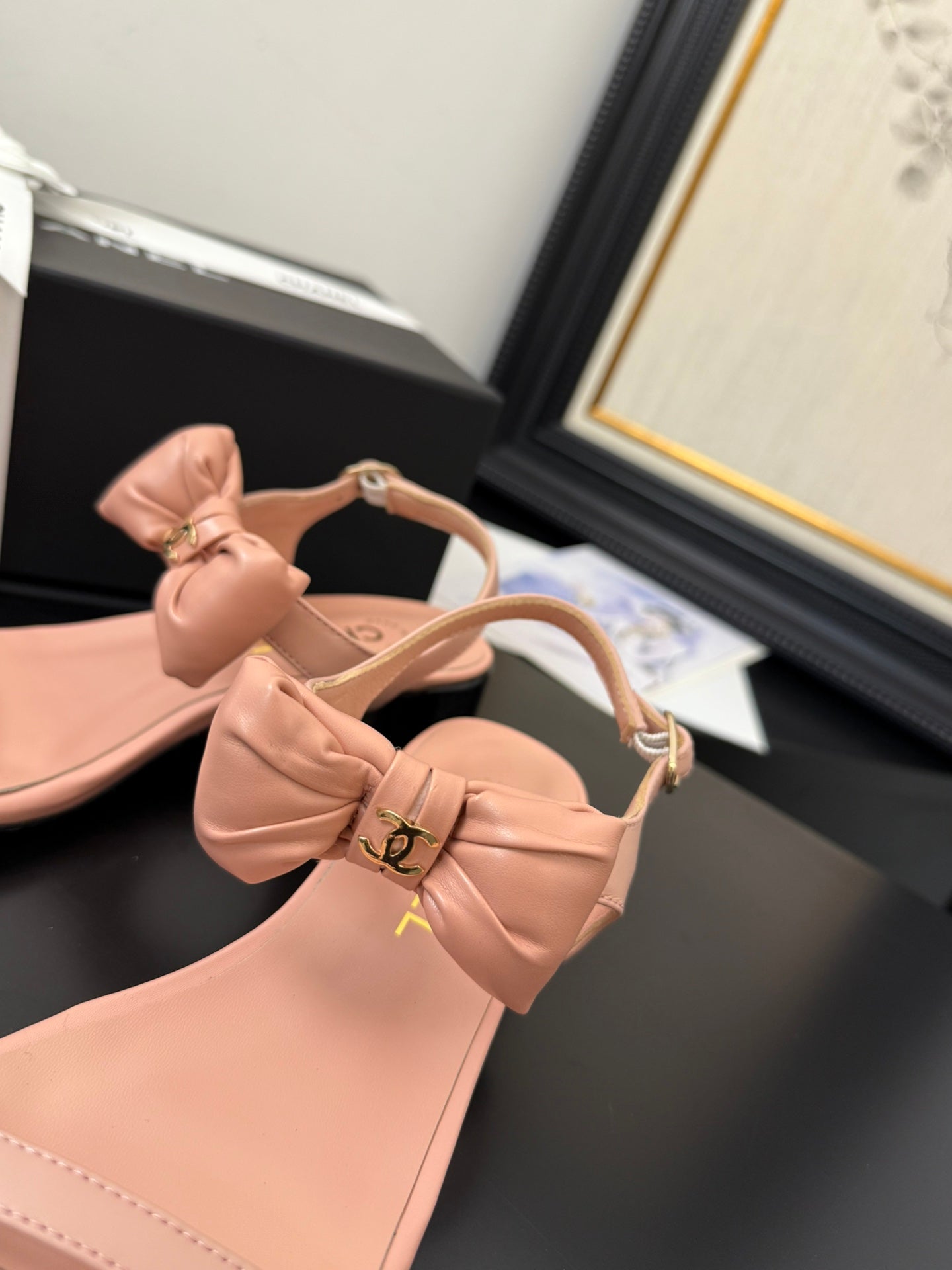 FLAT SANDALS IN PEACHY PINK CALFSKIN WITH BOW - 34