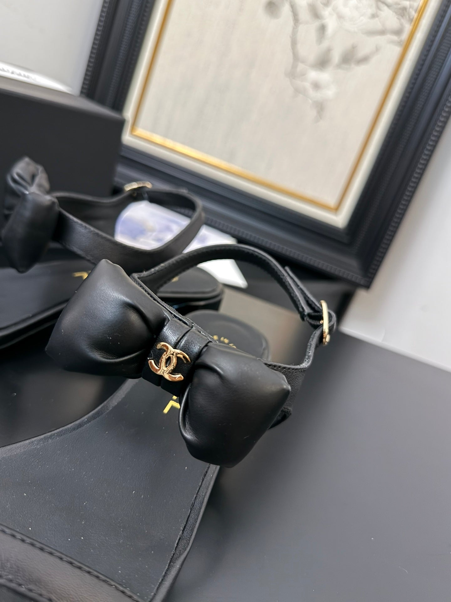 FLAT SANDALS 5 MM IN BLACK CALFSKIN - 34