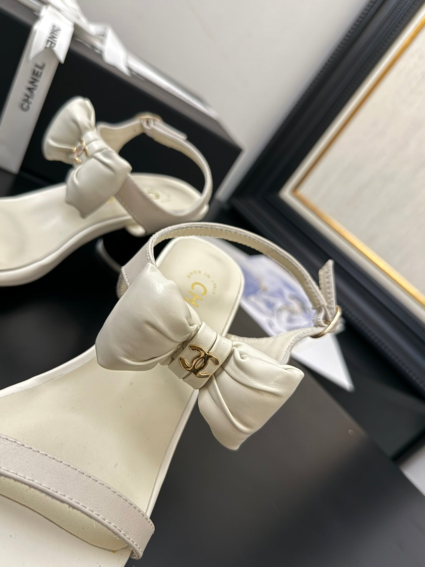 MID HEEL 45 MM SANDALS IN WHITE CREAM CALFSKIN - 34