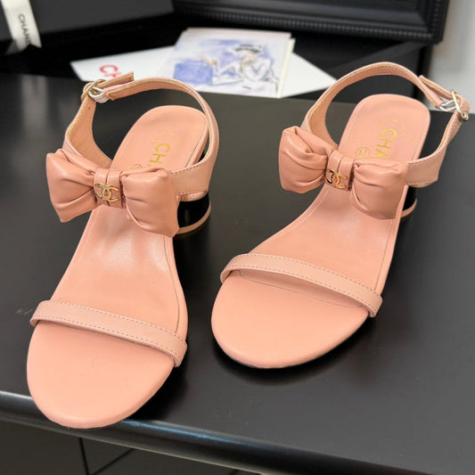 MID HEEL 45 MM SANDALS IN PEACH PINK CALFSKIN - 34