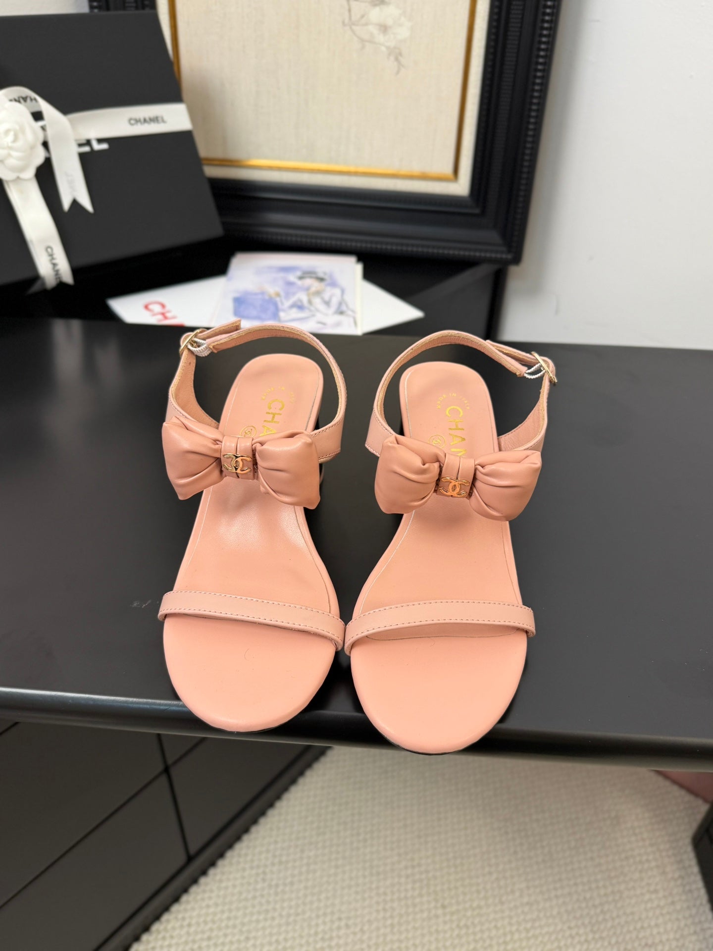 MID HEEL SANDALS IN PEACHY PINK CALFSKIN WITH BOW - 34