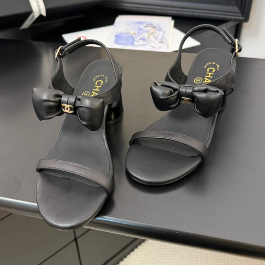 MID HEEL 45 MM SANDALS IN BLACK CALFSKIN - 34