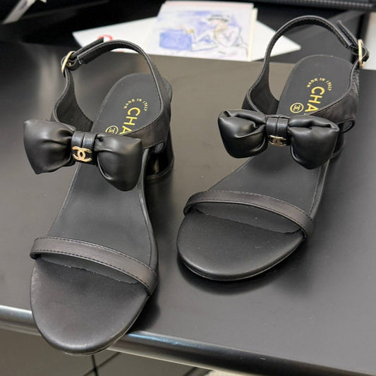 MID HEEL SANDALS IN BLACK CALFSKIN WITH BOW - 35