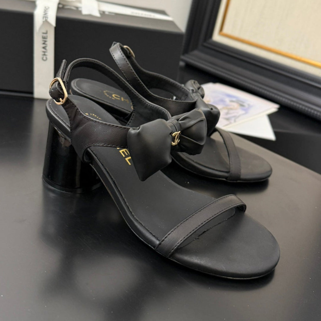 MID HEEL SANDALS IN BLACK CALFSKIN WITH BOW - 35