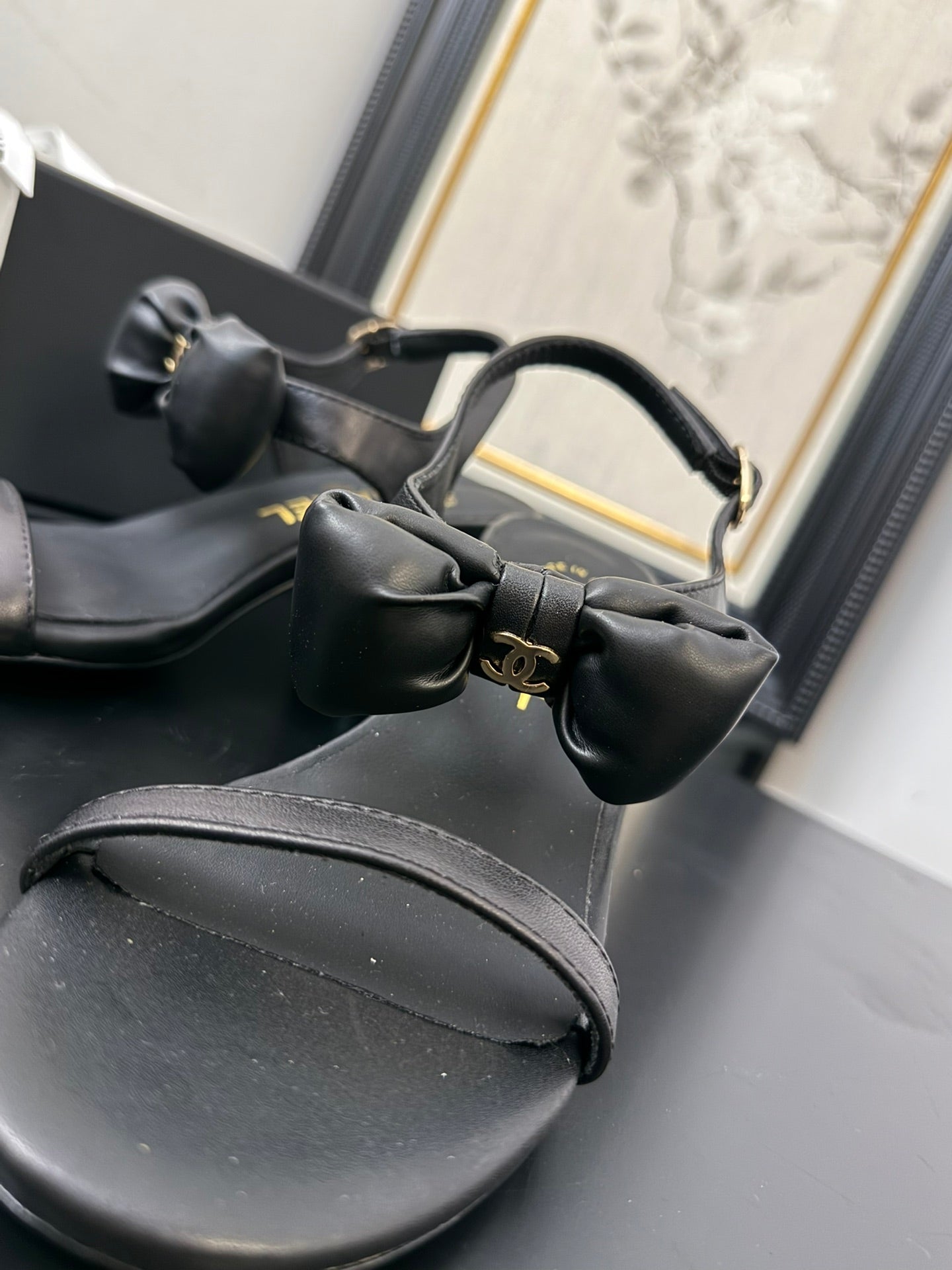 MID HEEL 45 MM SANDALS IN BLACK CALFSKIN - 34