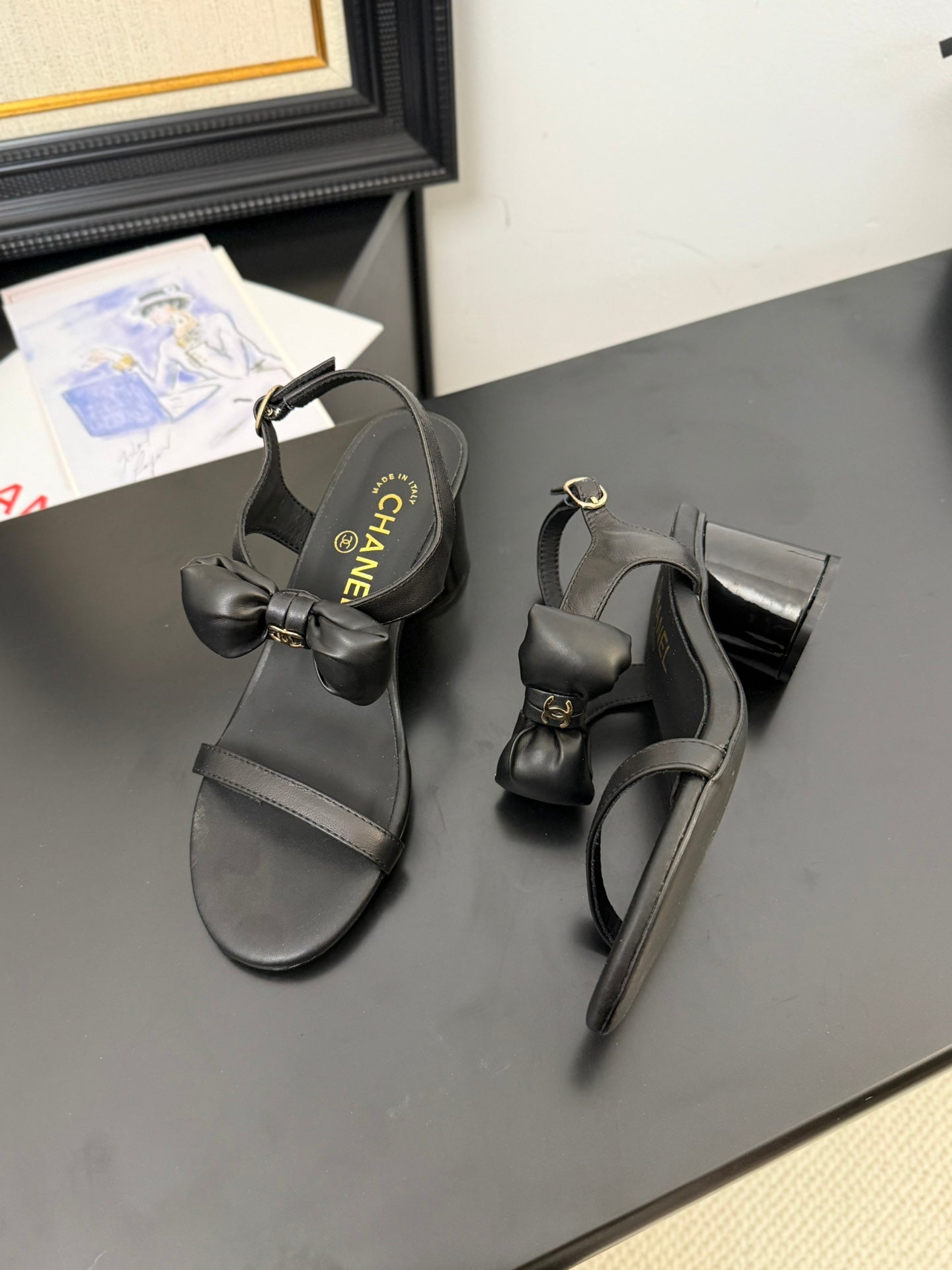 MID HEEL SANDALS IN BLACK CALFSKIN WITH BOW - 35