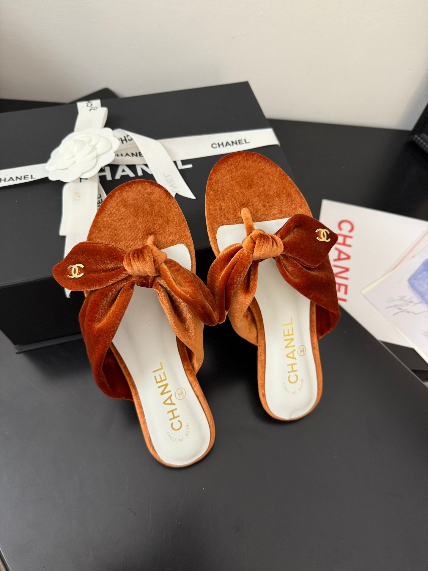 CC 25C Thong Sandal Bow Pumpkin Velvet fabric 233565 - 35