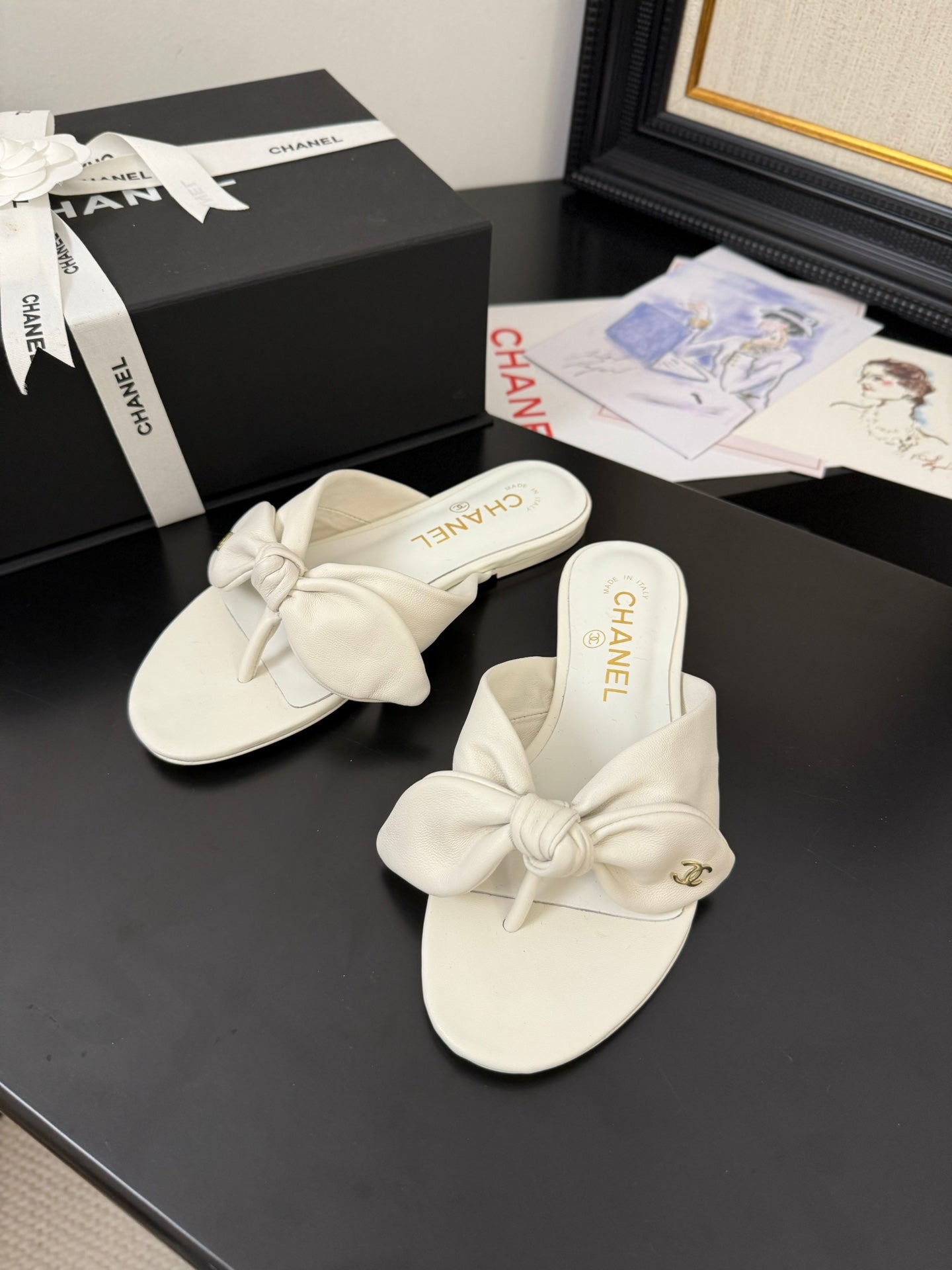 CC 25C Thong Sandal Bow White Lambskin 233563 - 35