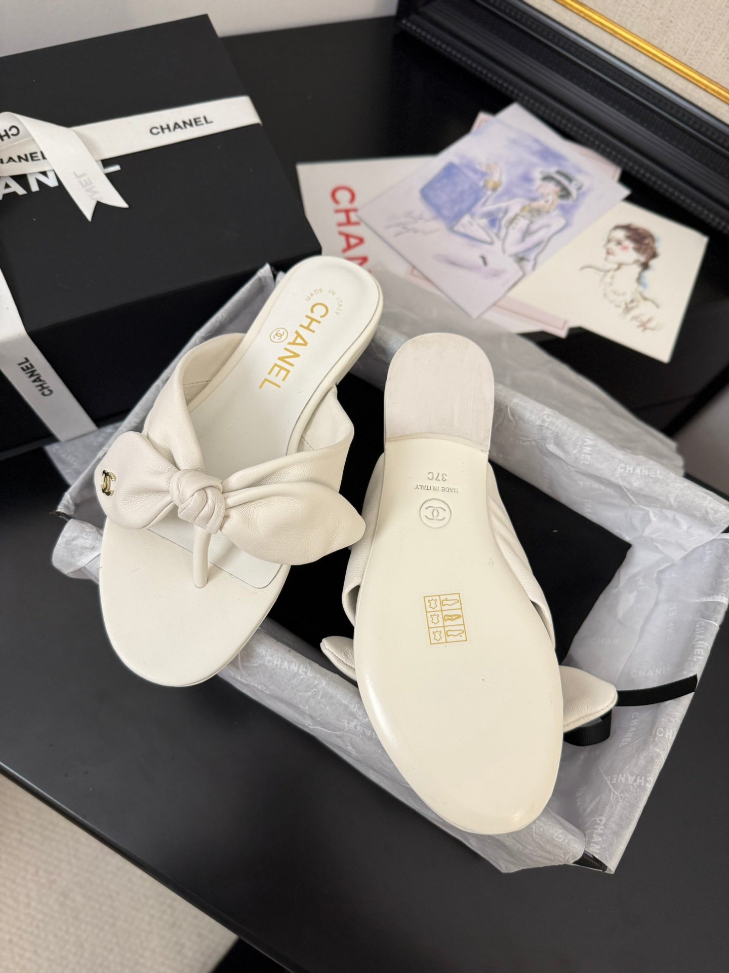CC 25C Thong Sandal Bow White Lambskin 233563 - 35