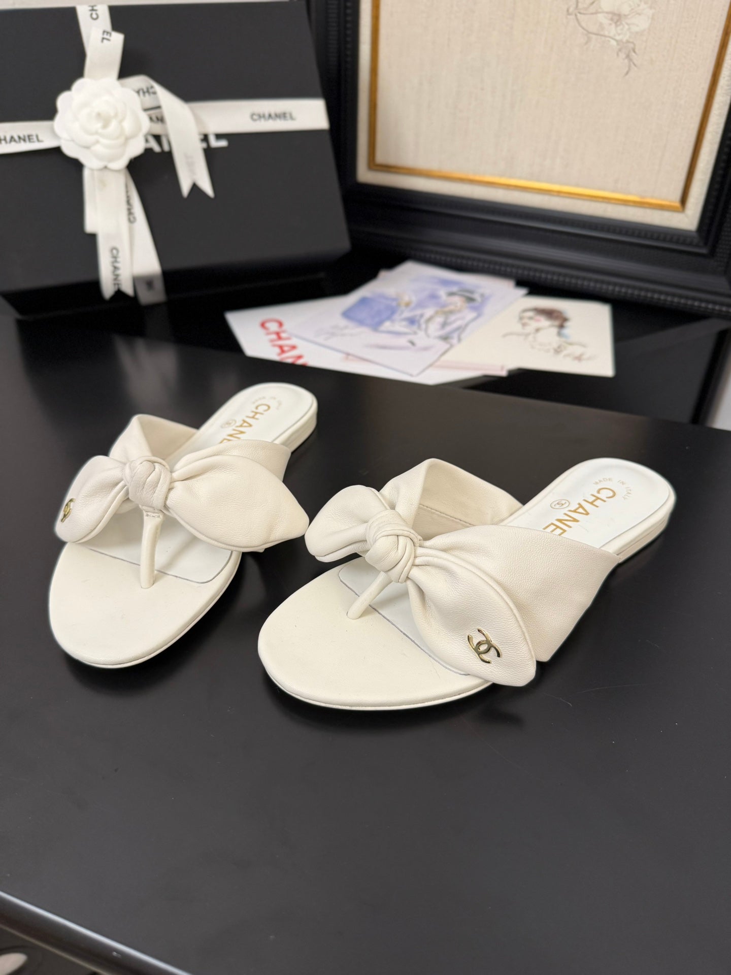 CC 25C Thong Sandal Bow White Lambskin 233563 - 35