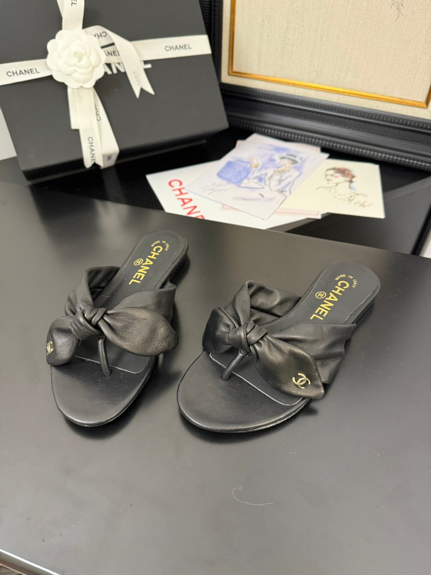 CC 25C Thong Sandal Bow Black Lambskin 233562 - 35