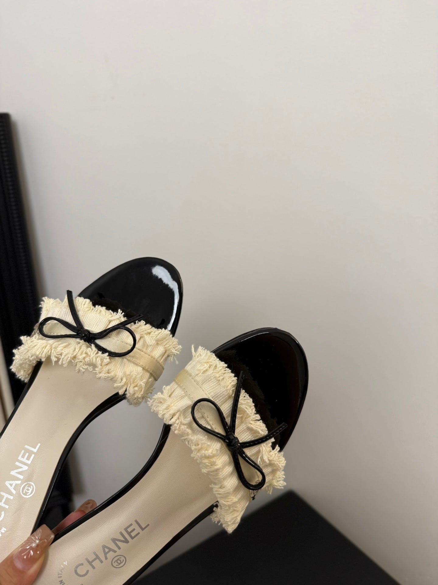 WHITE GROSGRAIN CANVAS BOW MULE SANDALS 65 MM - 35