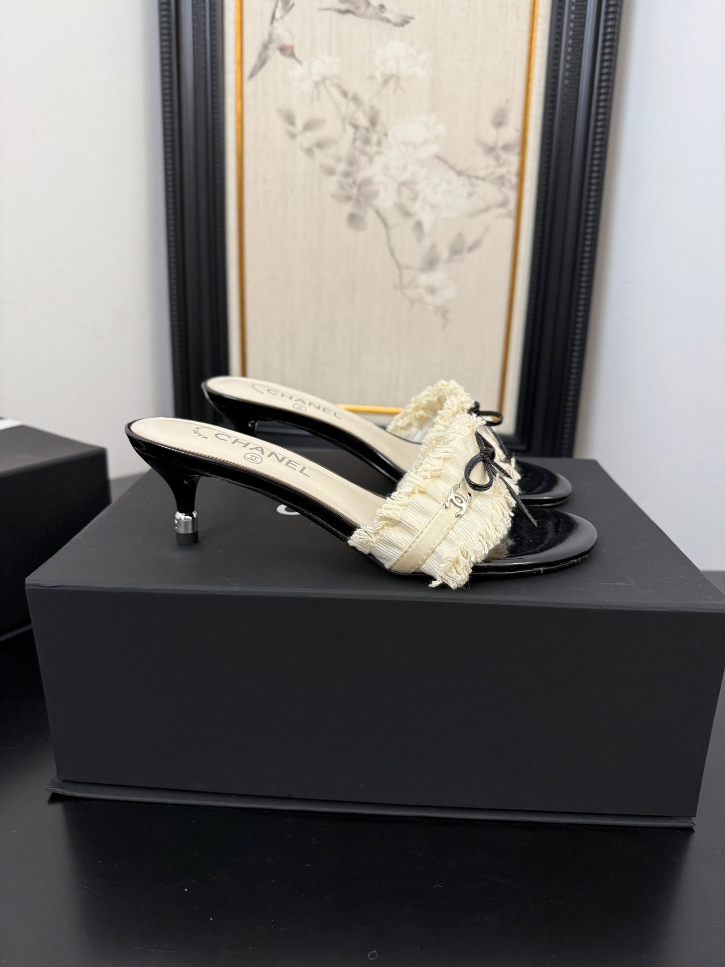 WHITE GROSGRAIN CANVAS BOW MULE SANDALS 65 MM - 35