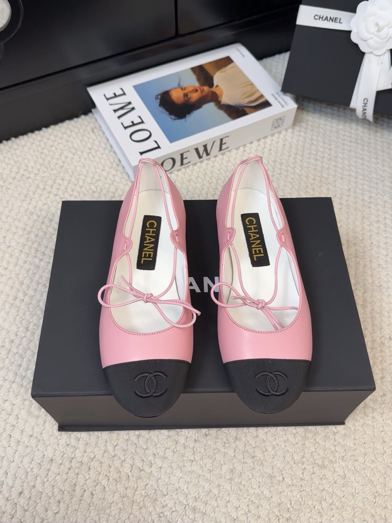 FLAT MARY JANE PUMPS IN BABY PINK LAMBSKIN MIX BLACK FABRIC - 34