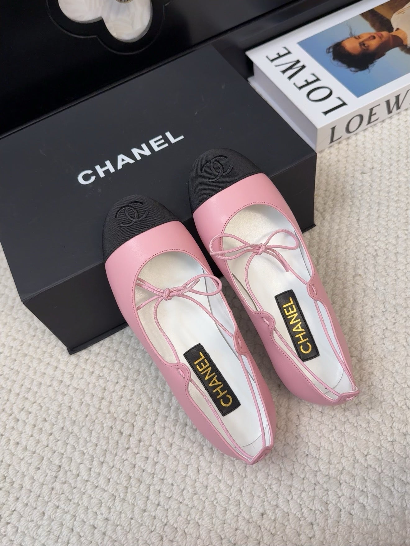 FLAT MARY JANE PUMPS IN BABY PINK LAMBSKIN MIX BLACK FABRIC - 34
