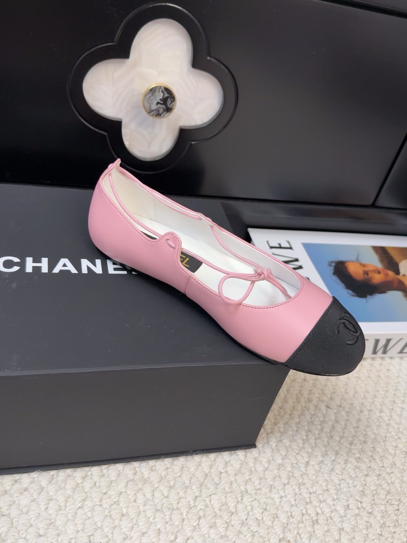 FLAT MARY JANE PUMPS IN BABY PINK LAMBSKIN MIX BLACK FABRIC - 34
