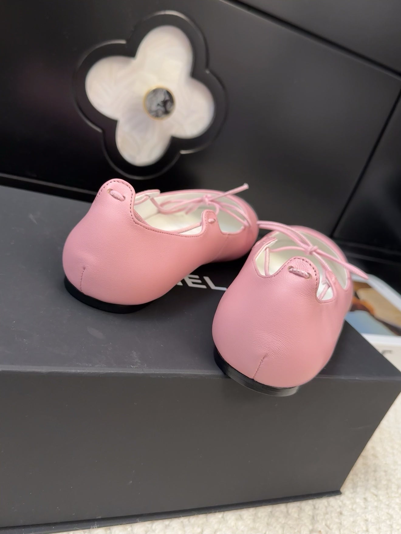 FLAT MARY JANE PUMPS IN BABY PINK LAMBSKIN MIX BLACK FABRIC - 34