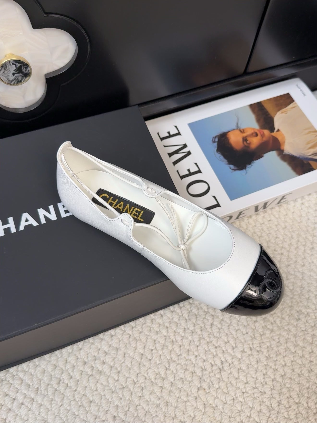 FLAT MARY JANE PUMPS IN WHITE MIX BLACK LAMBSKIN - 34