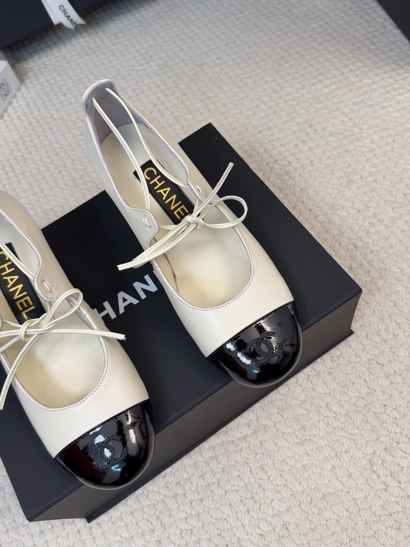 MARY JANE PUMPS 55 MM IN WHITE MIX BLACK LAMBSKIN - 34