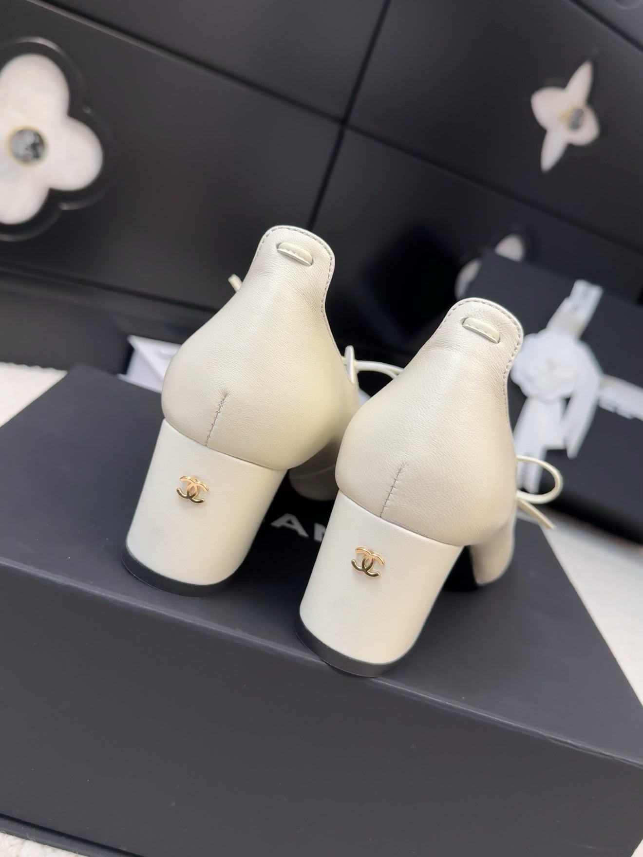MARY JANE PUMPS 55 MM IN WHITE MIX BLACK LAMBSKIN - 34