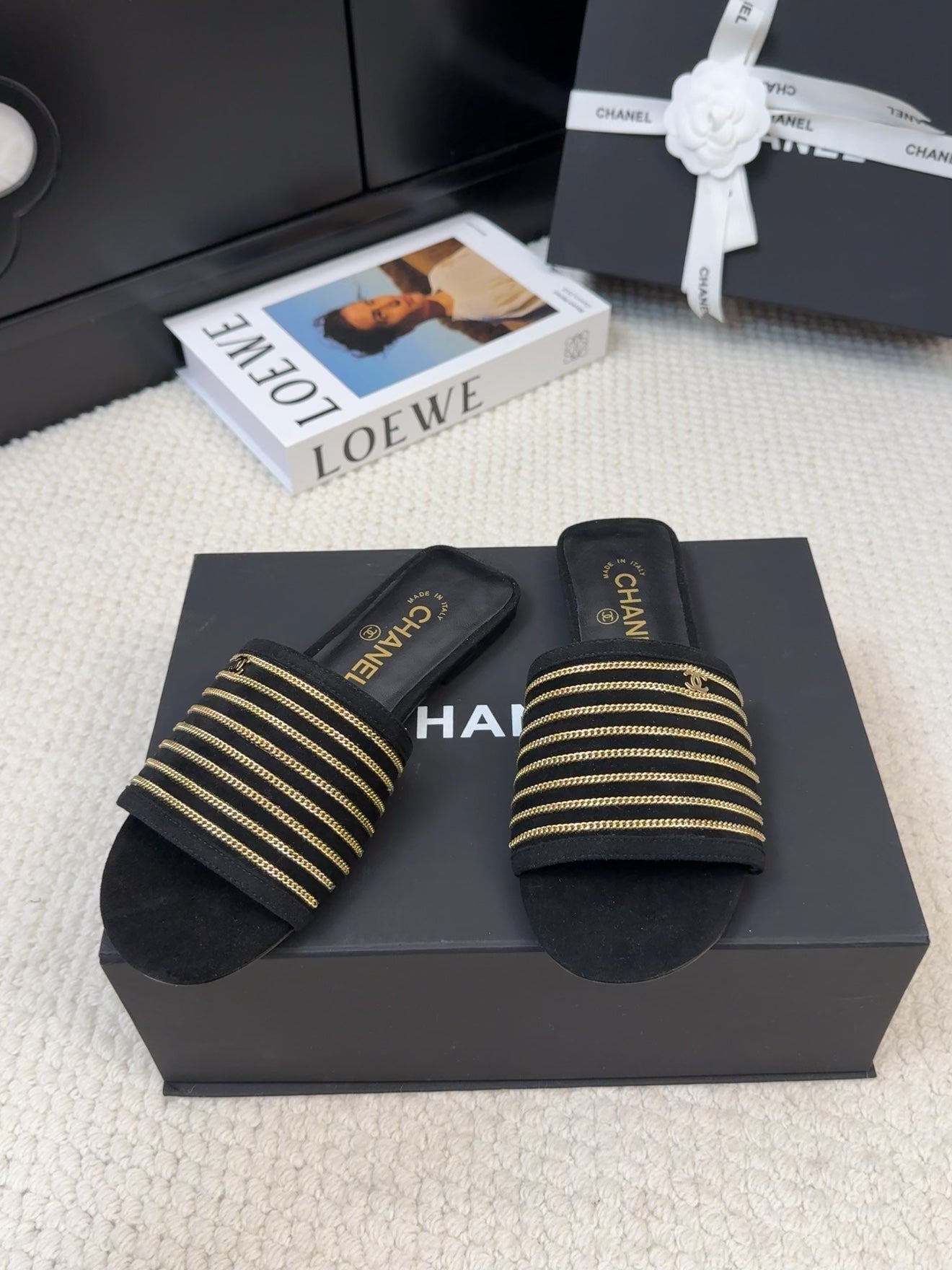 FLAT SLIDE IN BLACK SUEDE WITH GOLD CRYSTALS - 35