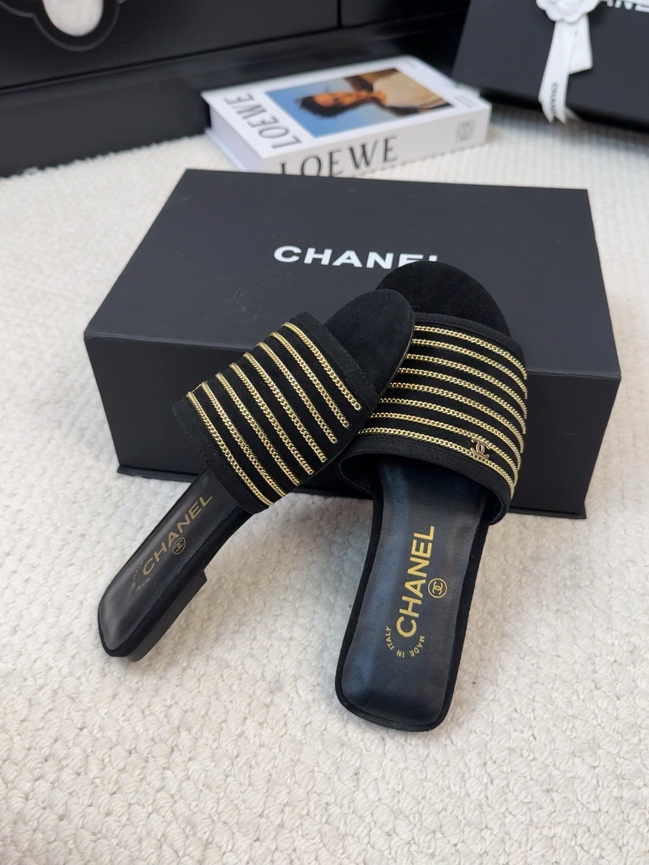 FLAT SLIDE IN BLACK SUEDE WITH GOLD CRYSTALS - 35