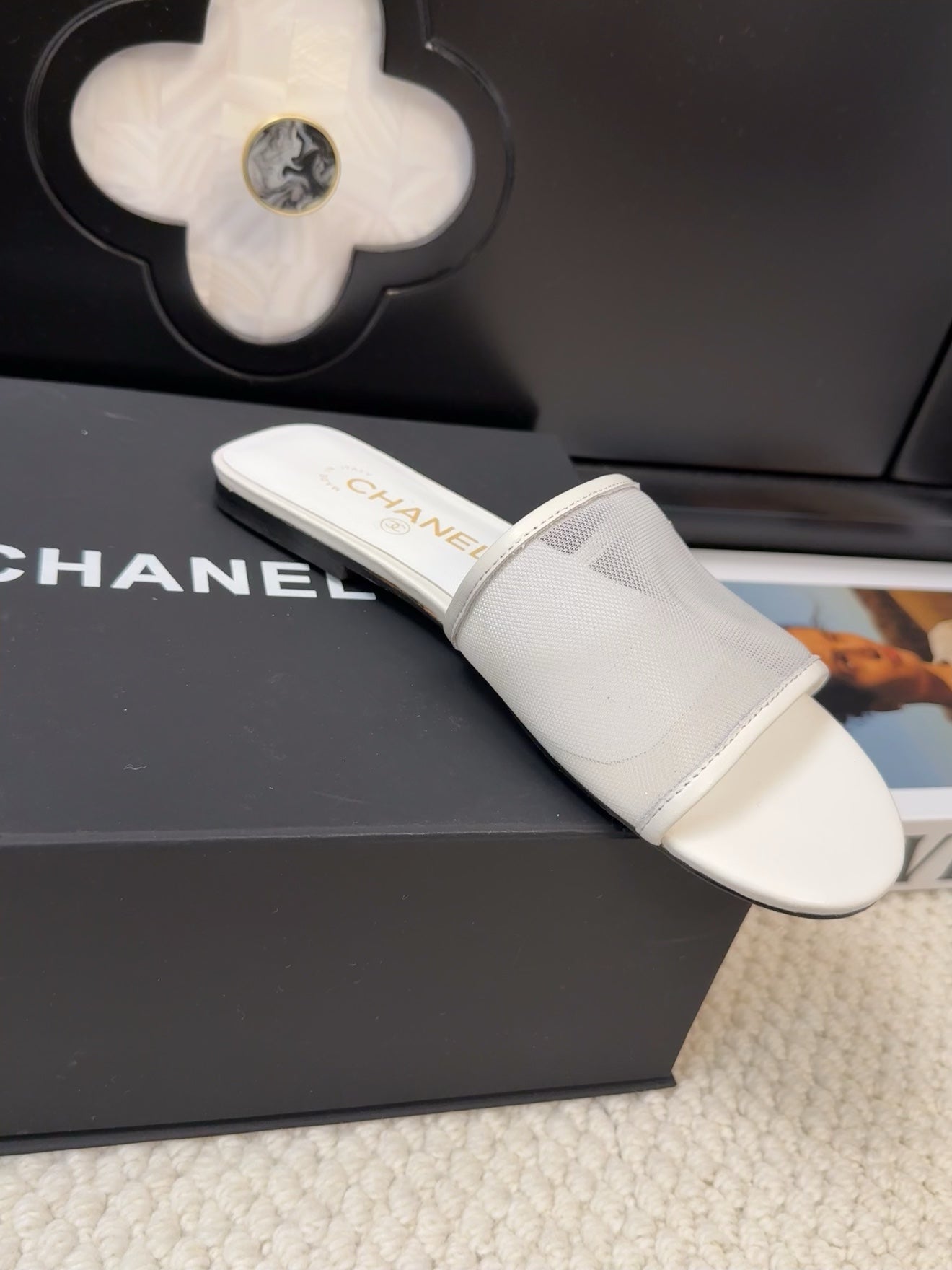 FLAT SLIDE IN WHITE MESH AND SUEDE - 35