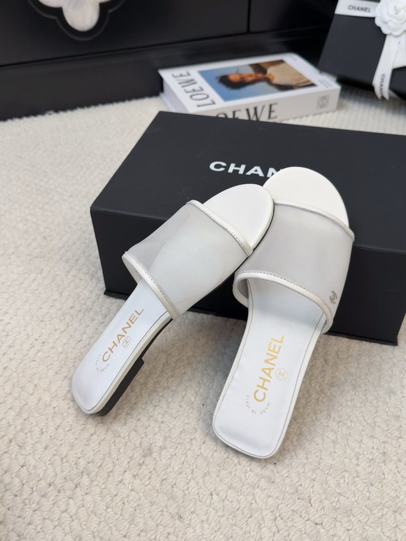 FLAT SLIDE IN WHITE MESH AND SUEDE - 35