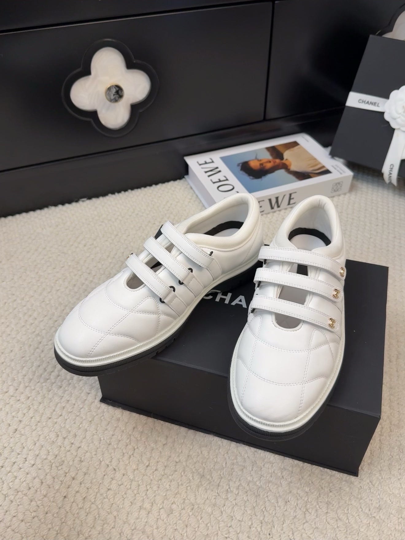 SNEAKERS WITH THREE STRAPS IN WHITE CALFSKIN - 35
