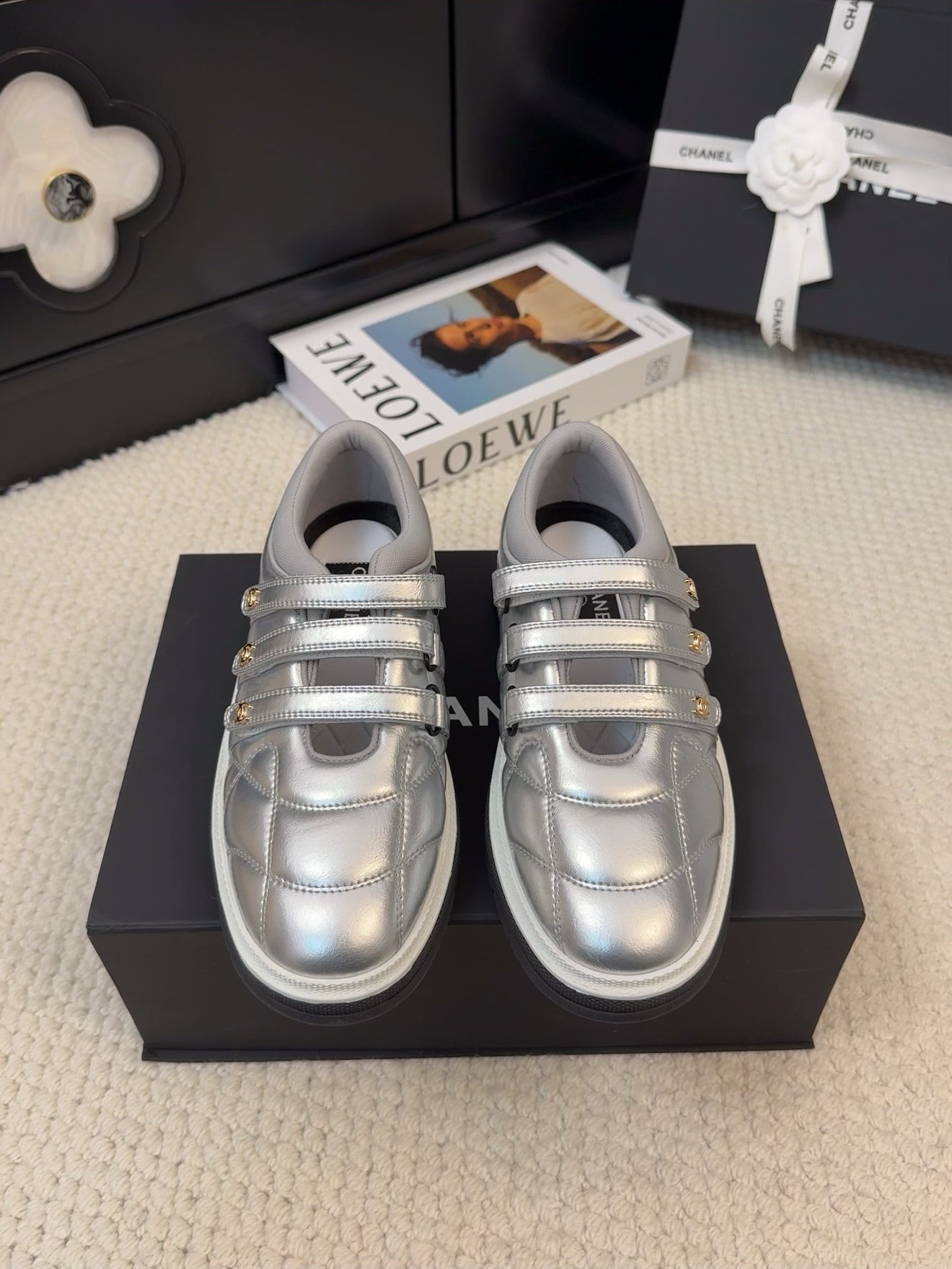 SNEAKERS WITH THREE STRAPS IN SILVER CALFSKIN - 35