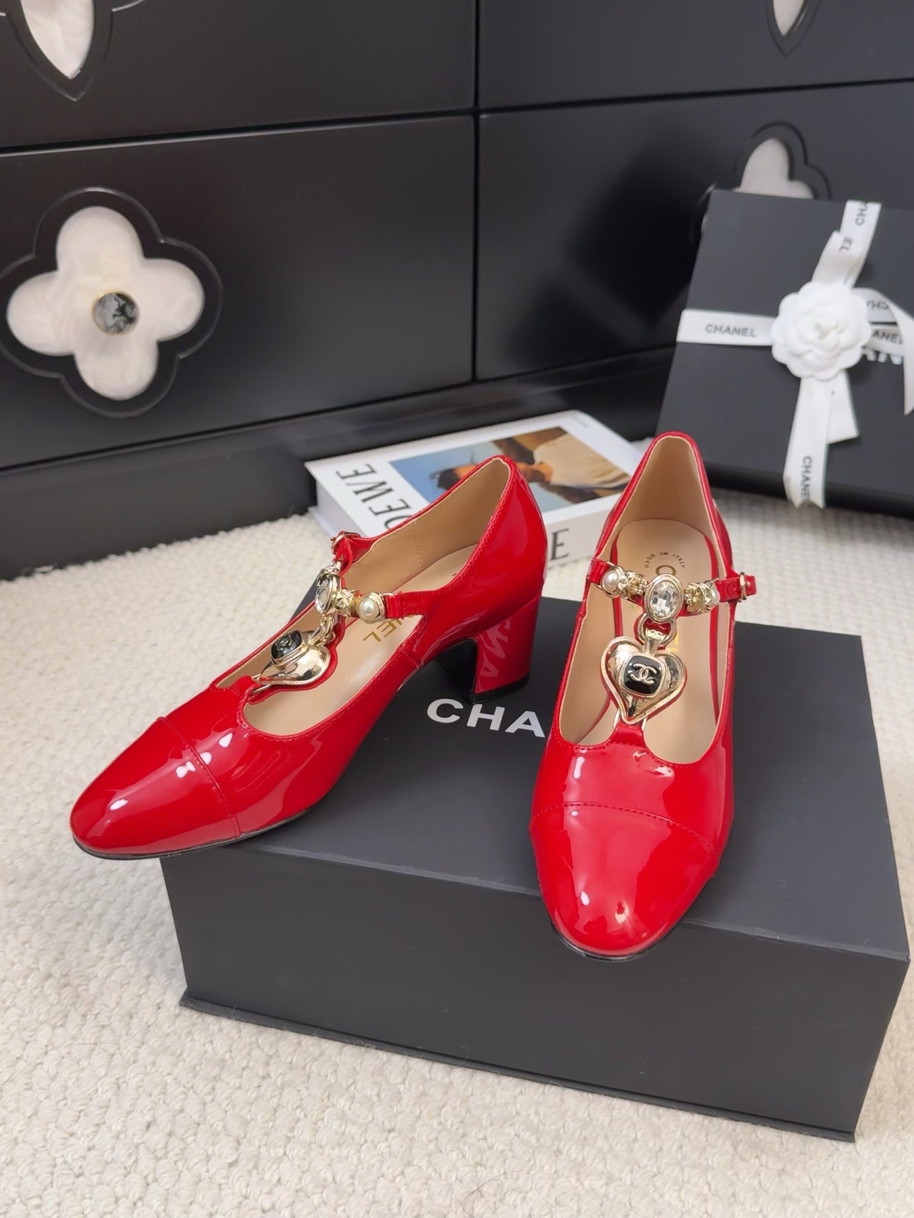 MARY JANE SHOES IN RUBY RED PATENT CALFSKIN 55 MM - 35