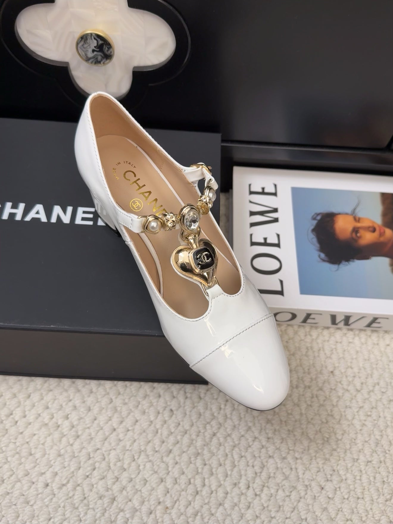 MARY JANE SHOES IN WHITE PATENT CALFSKIN 55 MM - 35
