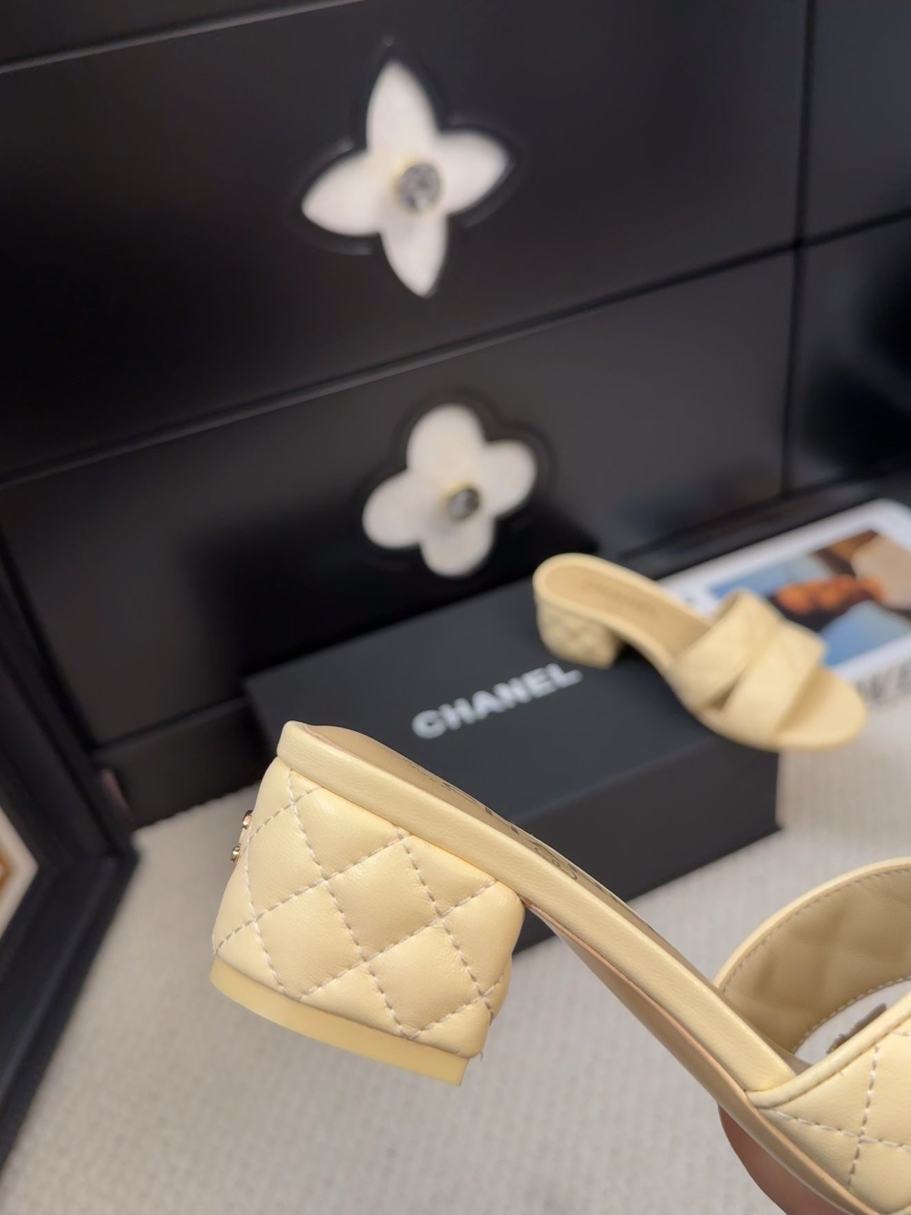CC 25C Mule Sandal 45mm Open Heel Beige Lambskin 233493 - 35