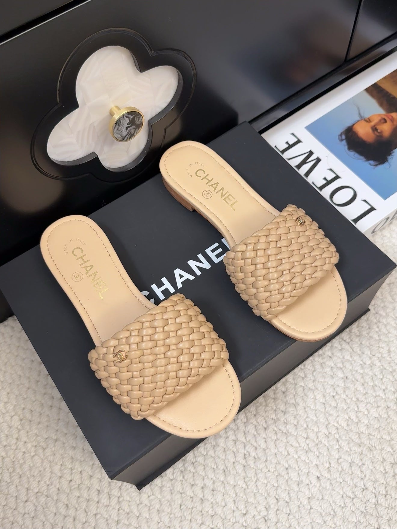 FLAT SLIDES IN FLAX YELLOW LAMBSKIN - 34
