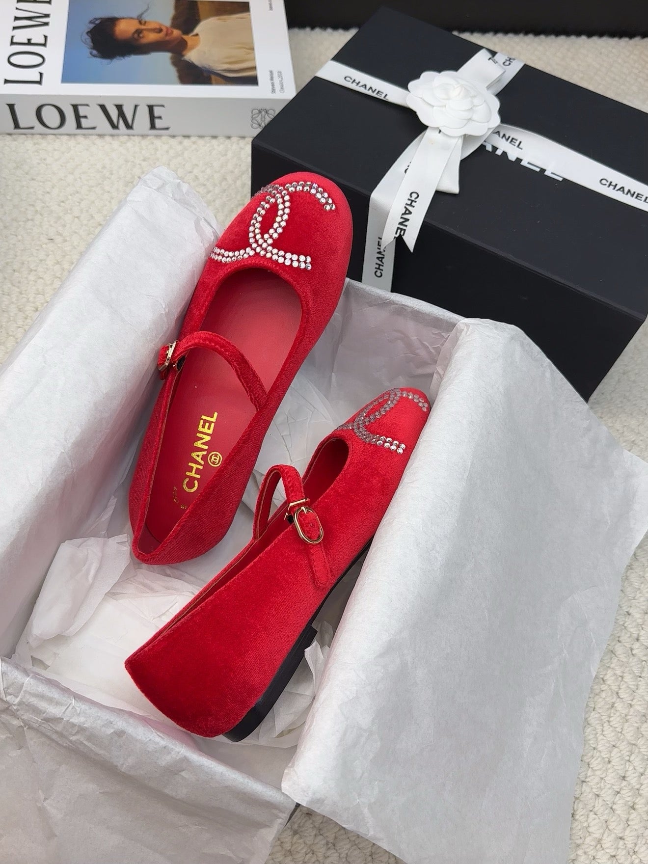 MARY JANE SHOES IN CHERRY RED VELVET WITH CRYSTALS LOGO - 34