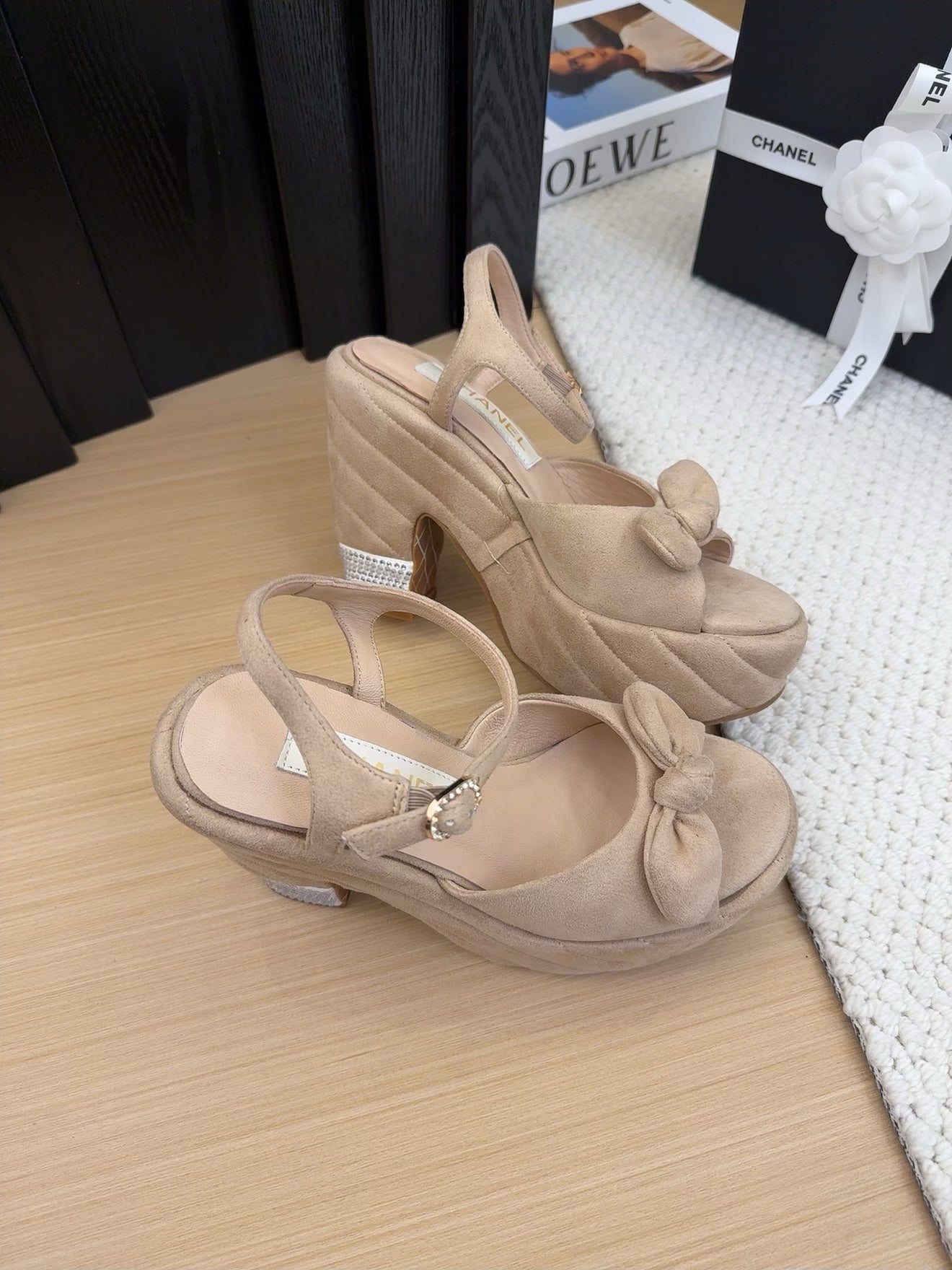 HIGH 12 CM PLATFORM SANDALS IN CAMEL BEIGE SUEDE - 34