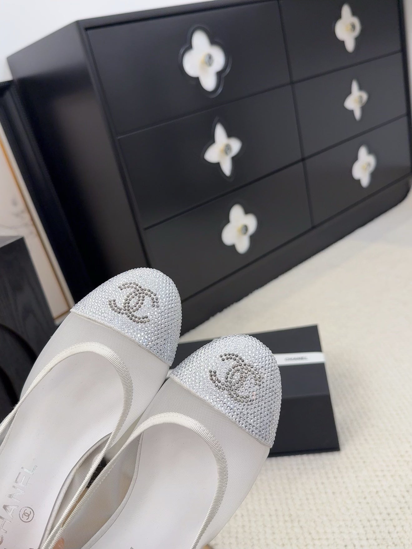 BALLET FLAT IN WHITE FABRIC AND MESH WITH CRYSTALS - 34