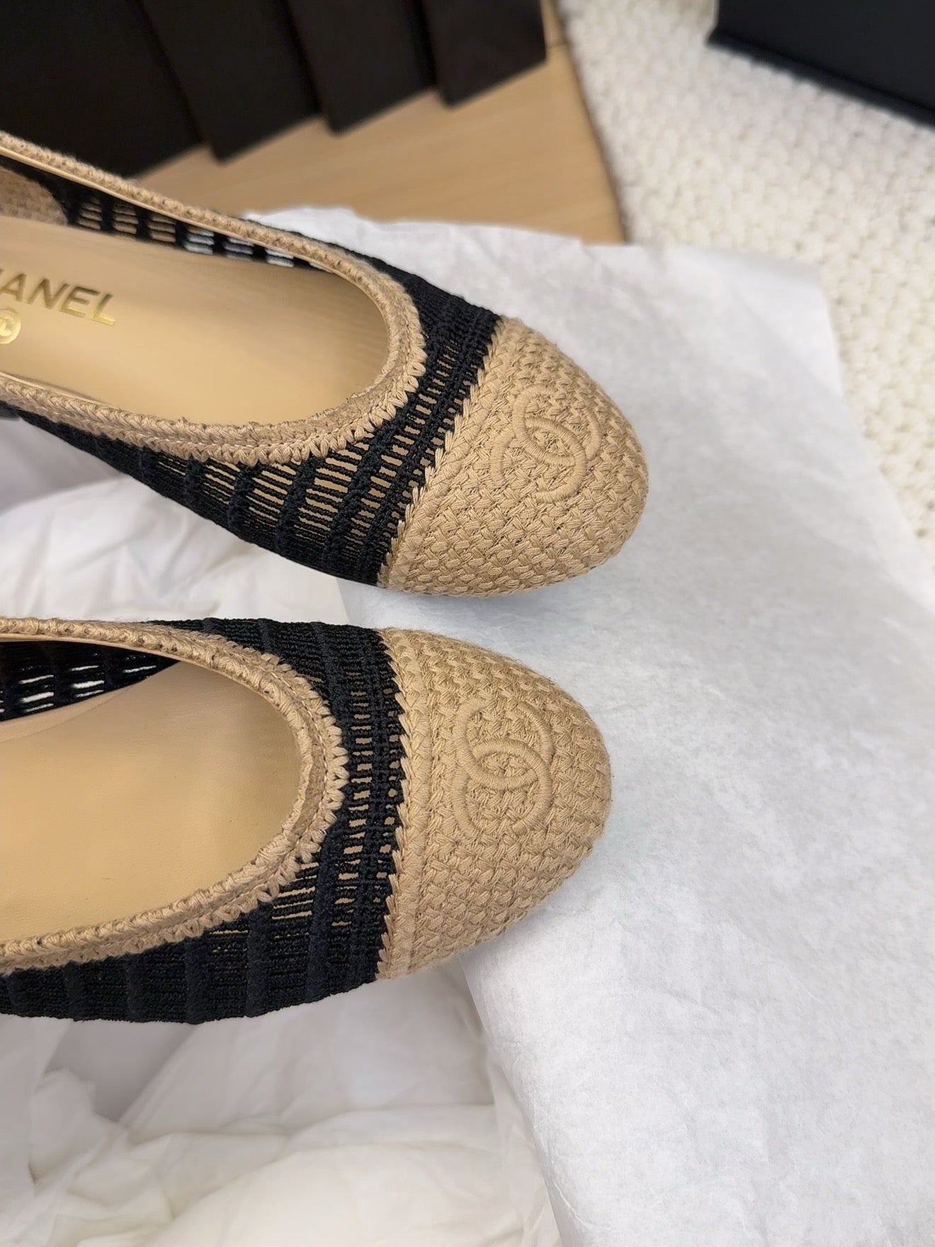 CC 25 Ballet Flat Beige Black Raffia - 34