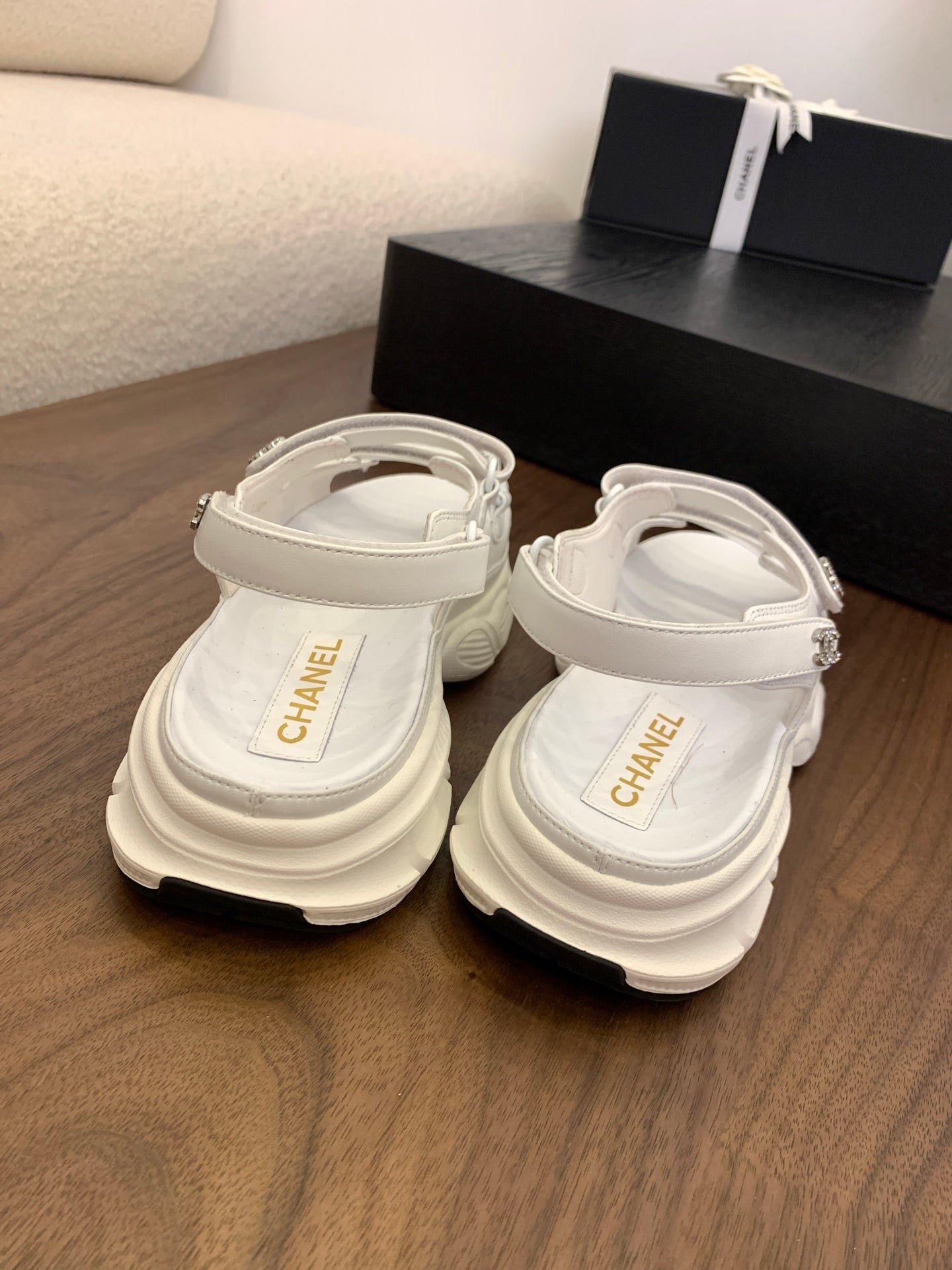 SANDAL 25S LOGO IN WHITE LAMBSKIN - 35