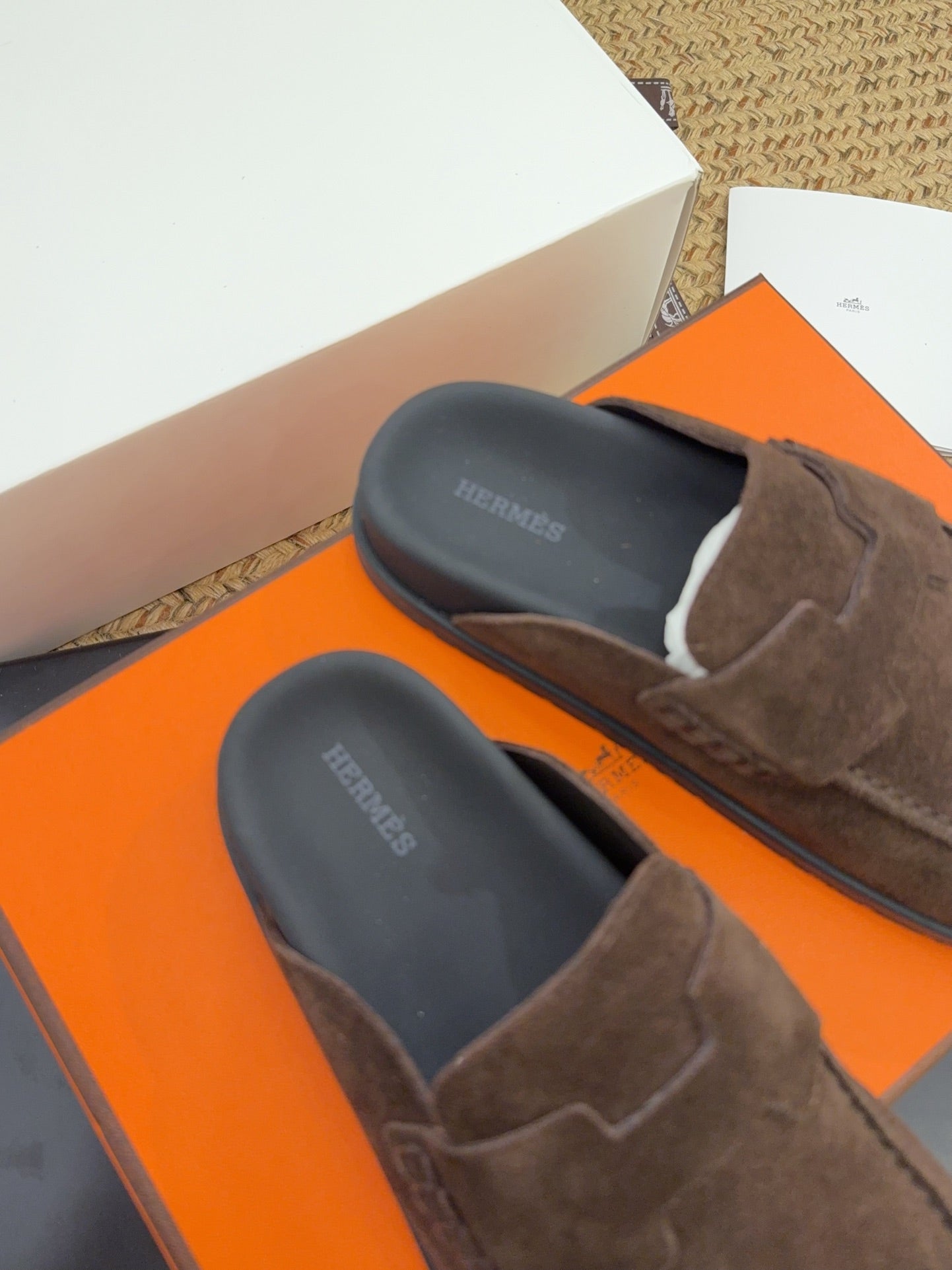 HM 25S MULE IN DARK BROWN SUEDE - 35