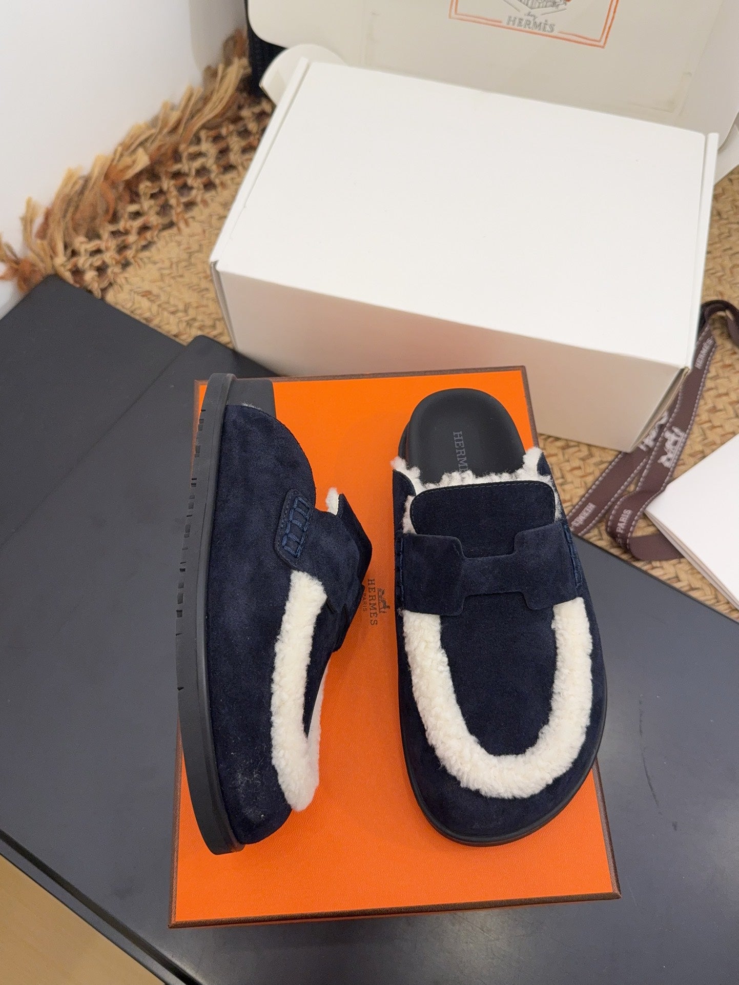 HM 25S MULE IN DARK SLATE BLUE SUEDE MIX WHITE SHEARLING - 35