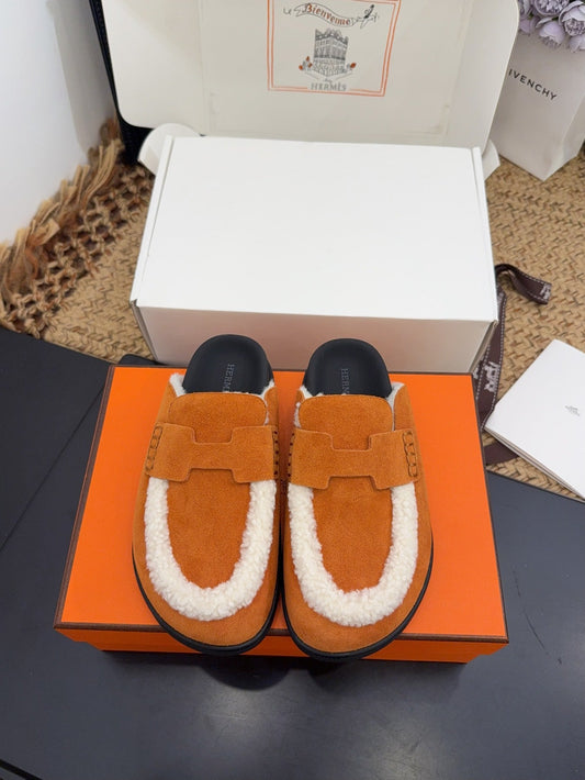 HM 25S MULE IN ORANGE SUEDE MIX WHITE SHEARLING - 35