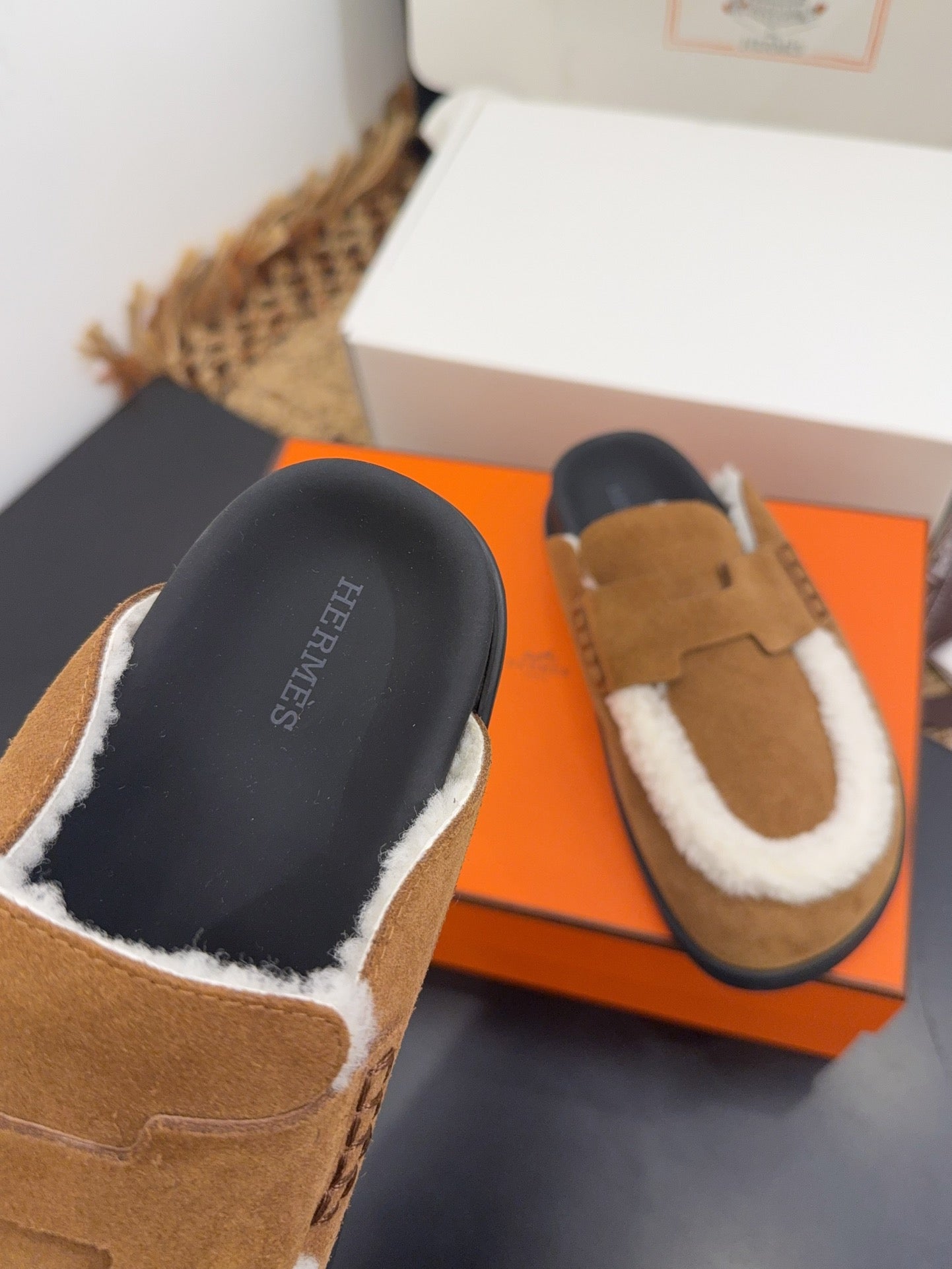 HM 25S MULE IN SOFT BROWN SUEDE MIX WHITE SHEARLING - 35
