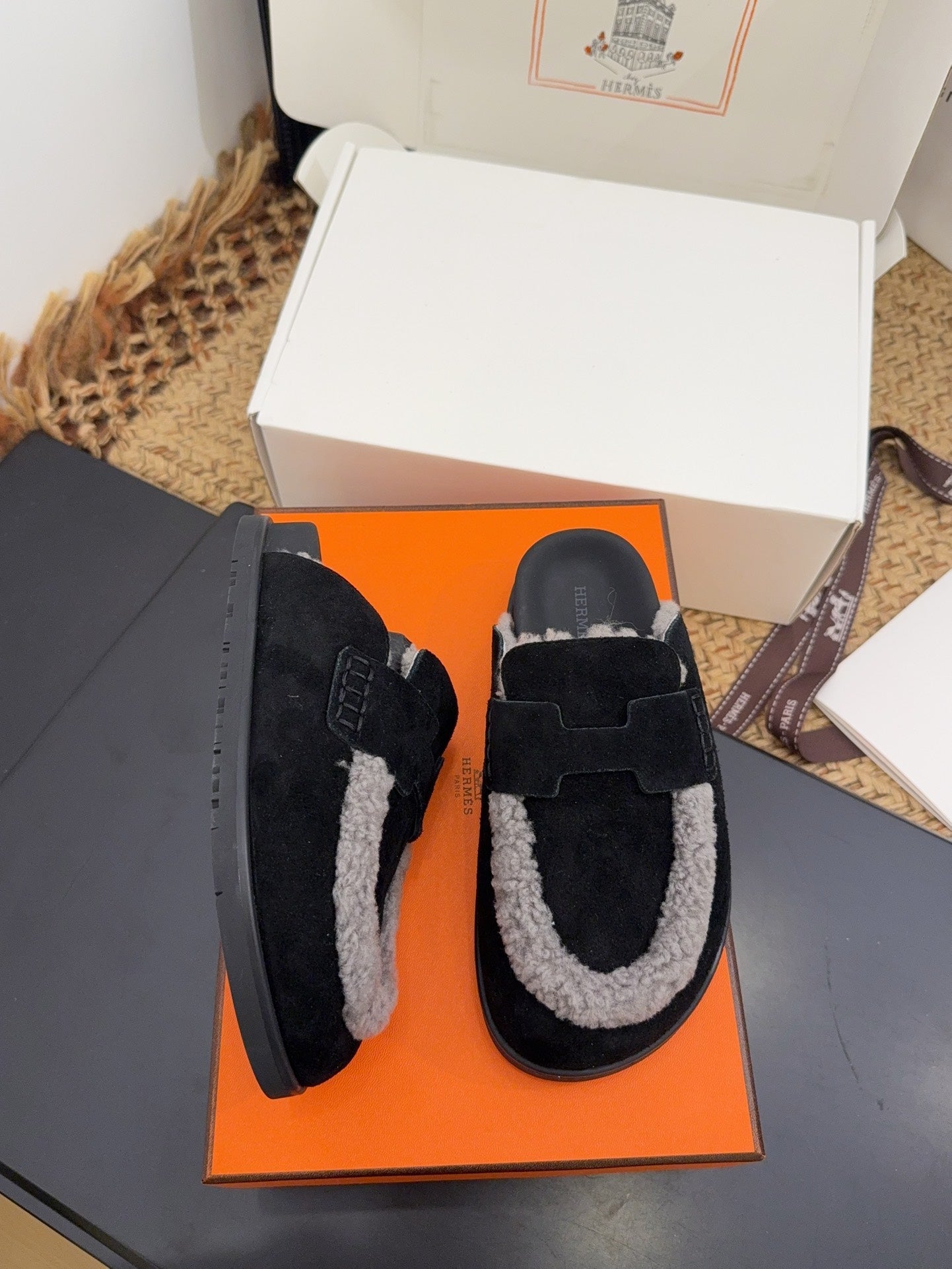 HM 25S MULE IN BLACK SUEDE MIX GREY SHEARLING - 35