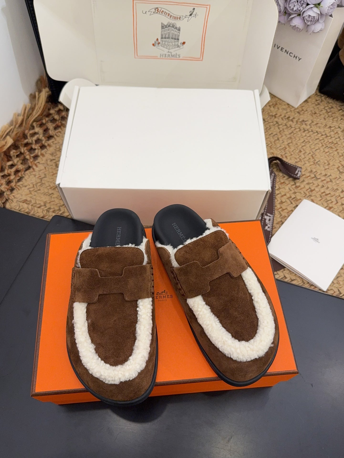 HM 25S MULE IN DARK BROWN SUEDE MIX SHEARLING - 35