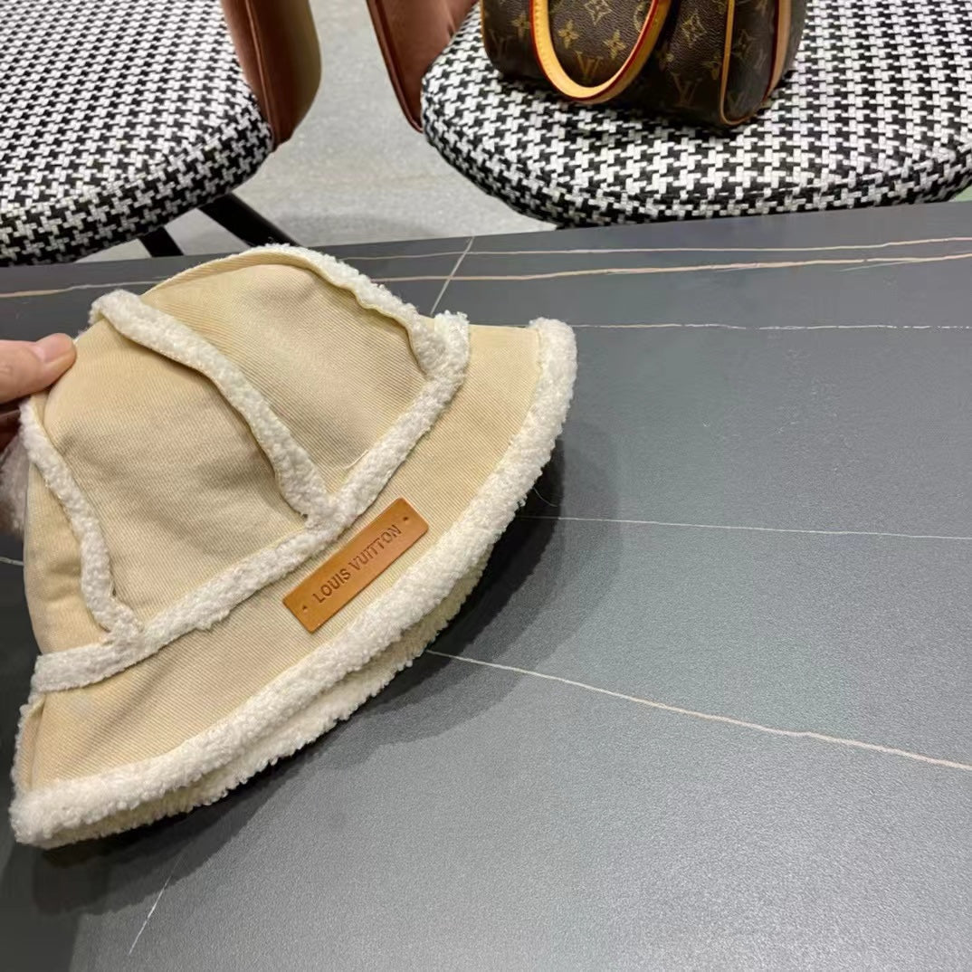 FISHERMAN HAT WITH CUTE CAT EARS IN BEIGE VELVET AND LAMB FUR 414690